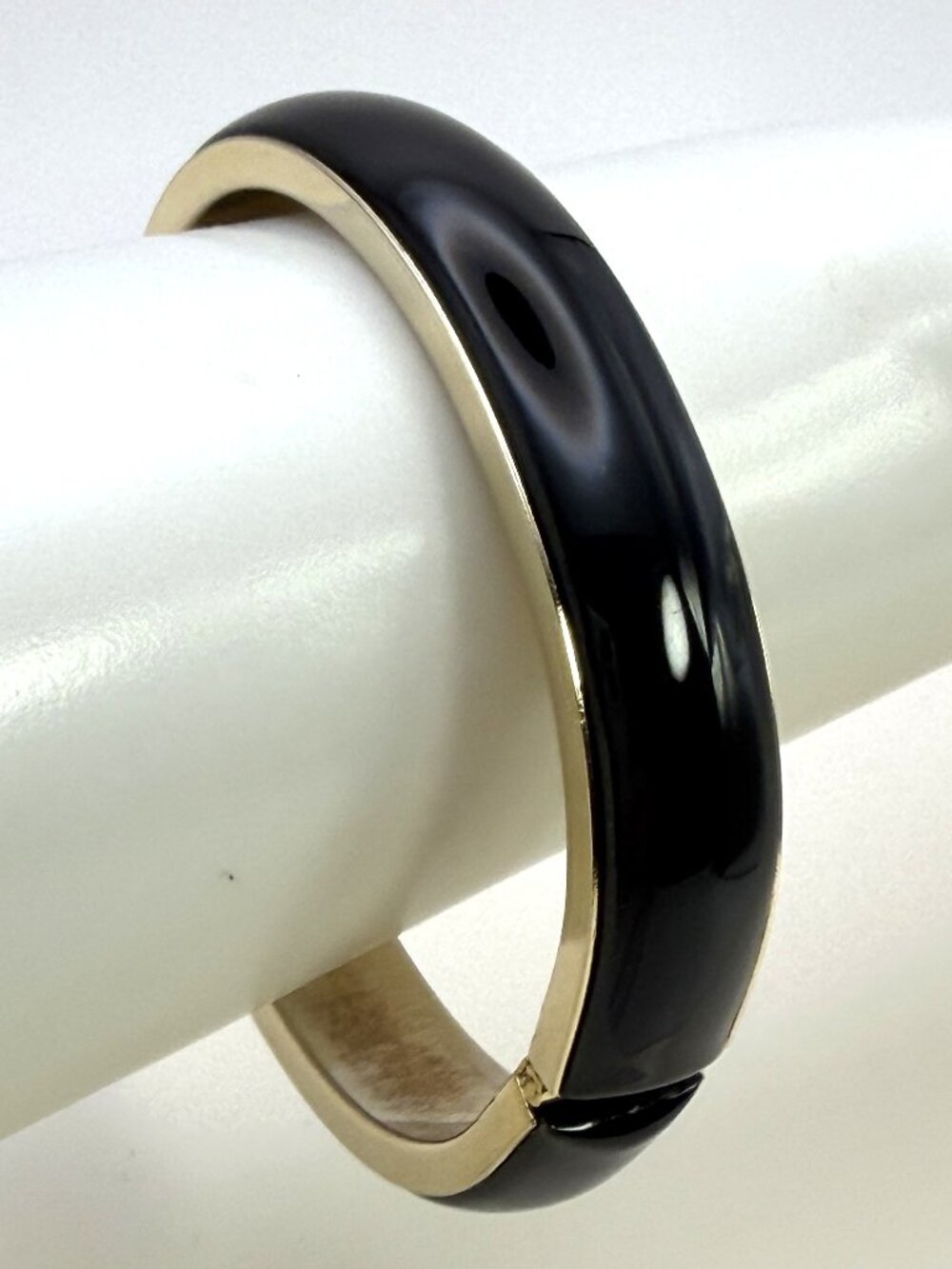 Vintage Glossy Black Gold Tone Rimmed Hinged Bracelet Safety Chain